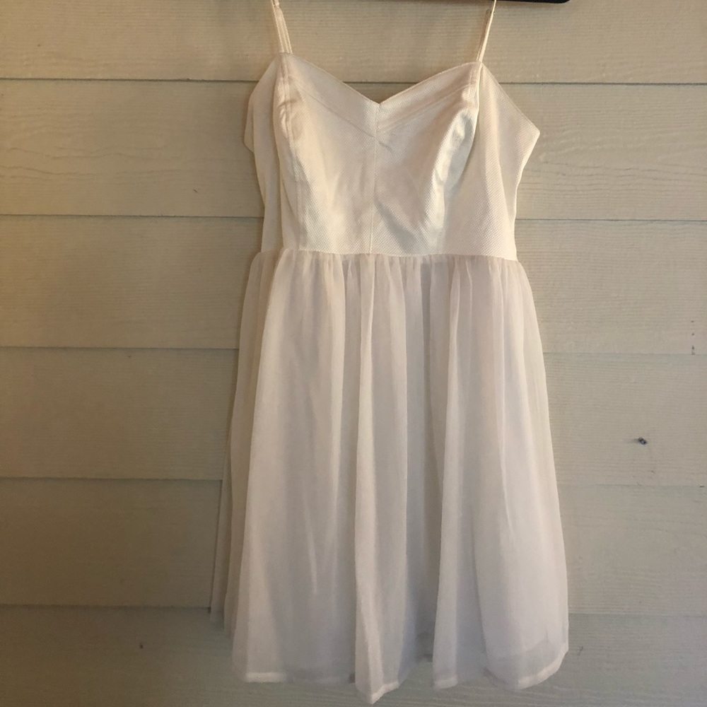 White Walter Baker Dress Size Medium